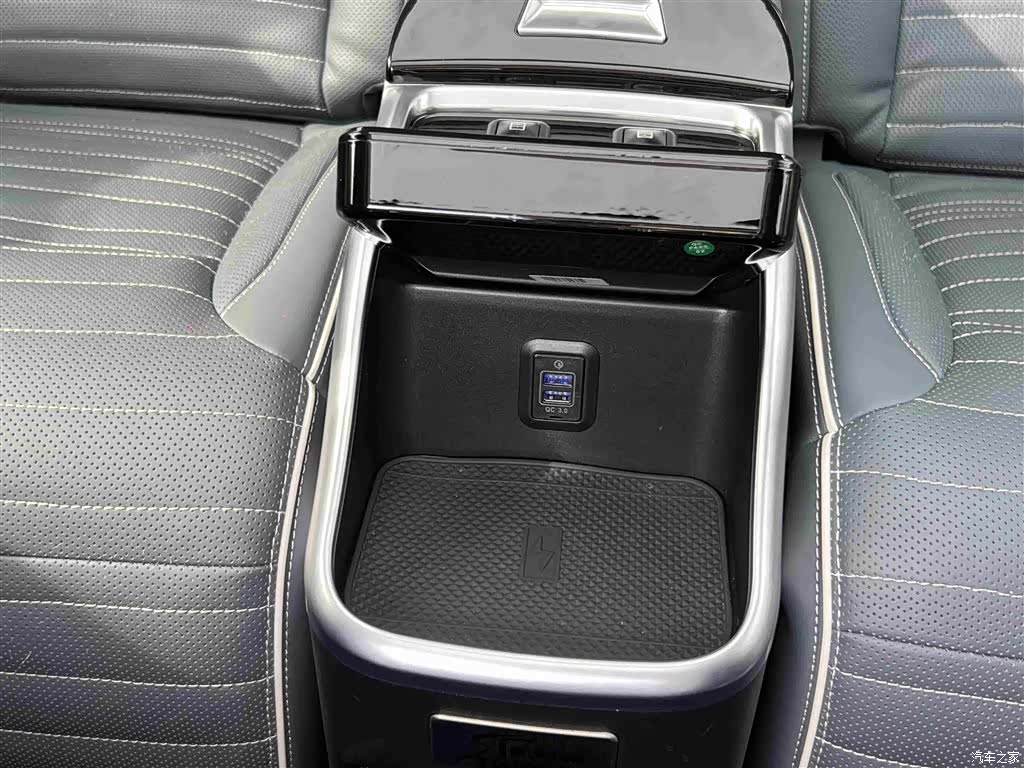Lincoln Navigator, 2019 27