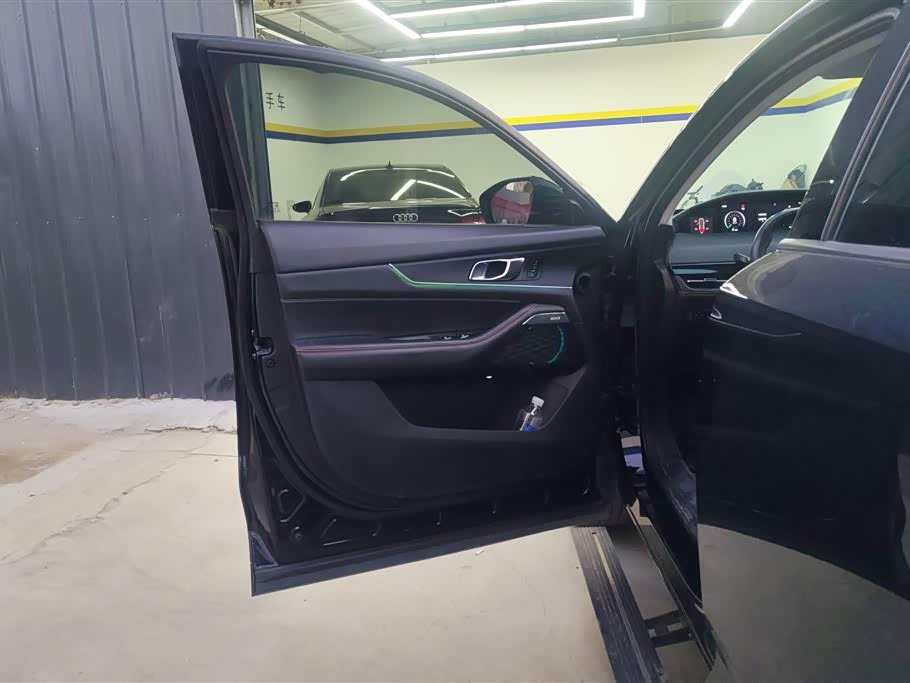 Changan UNI-K Smart iDD