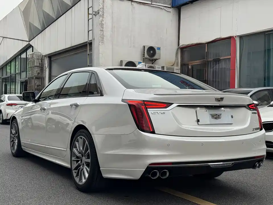 Cadillac CT6