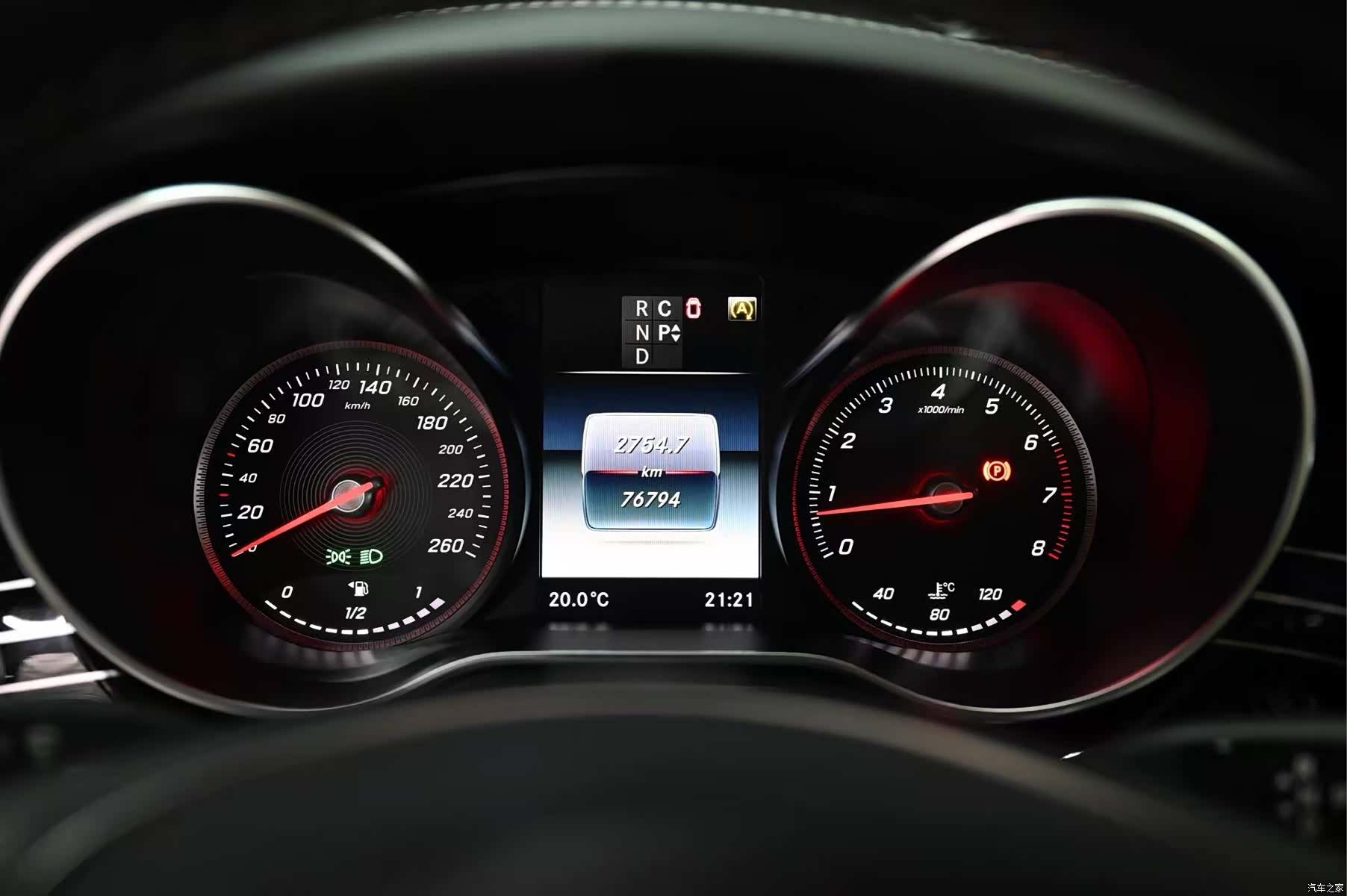 Mercedes-Benz V-Class, 2020 10