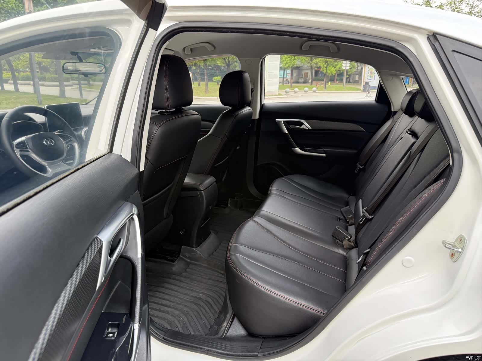 BAIC EU5, 2019 8