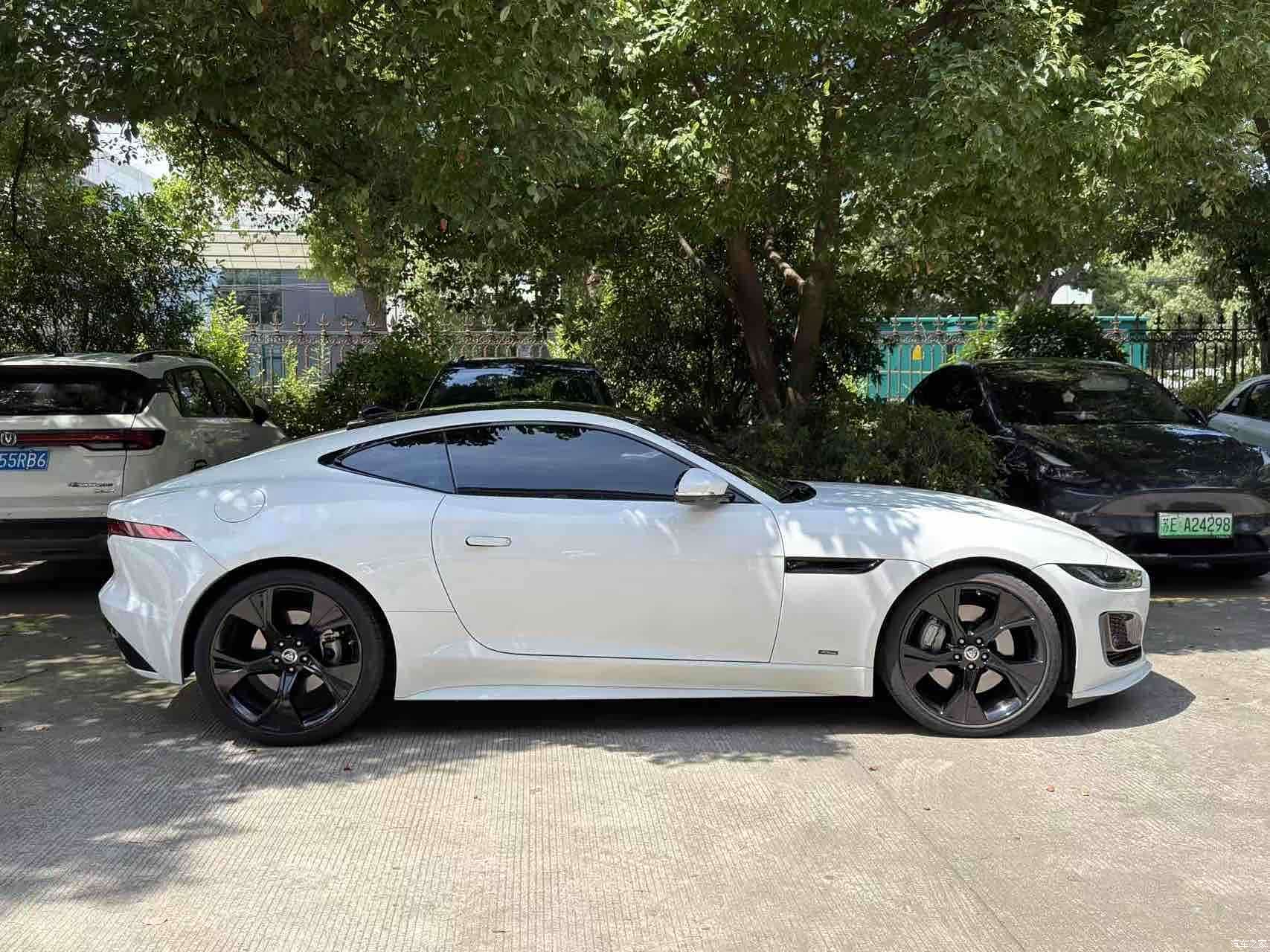 Jaguar F-TYPE, 2025 13