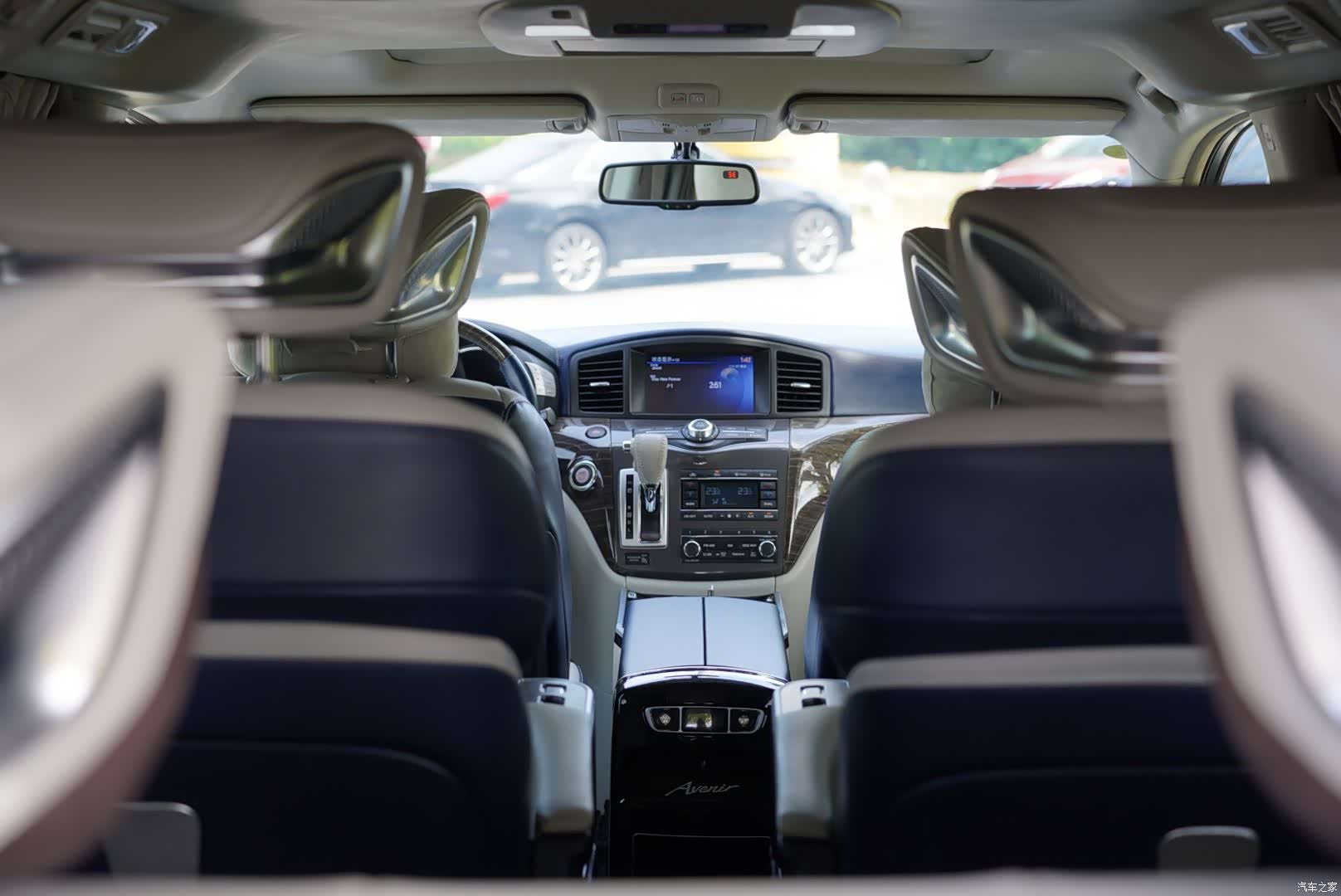 Nissan SL, 2016 11