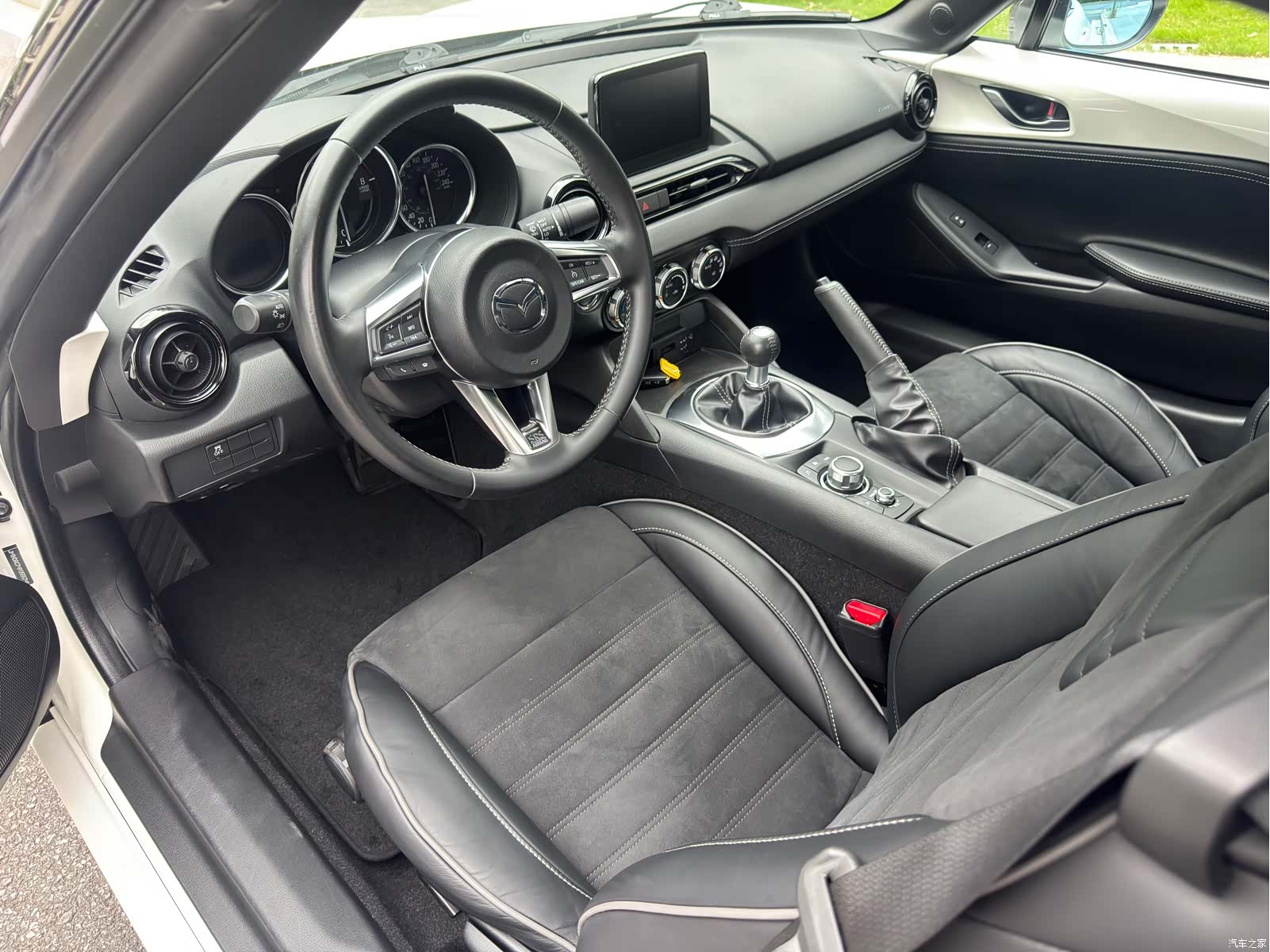 Mazda MX-5, 2024 7