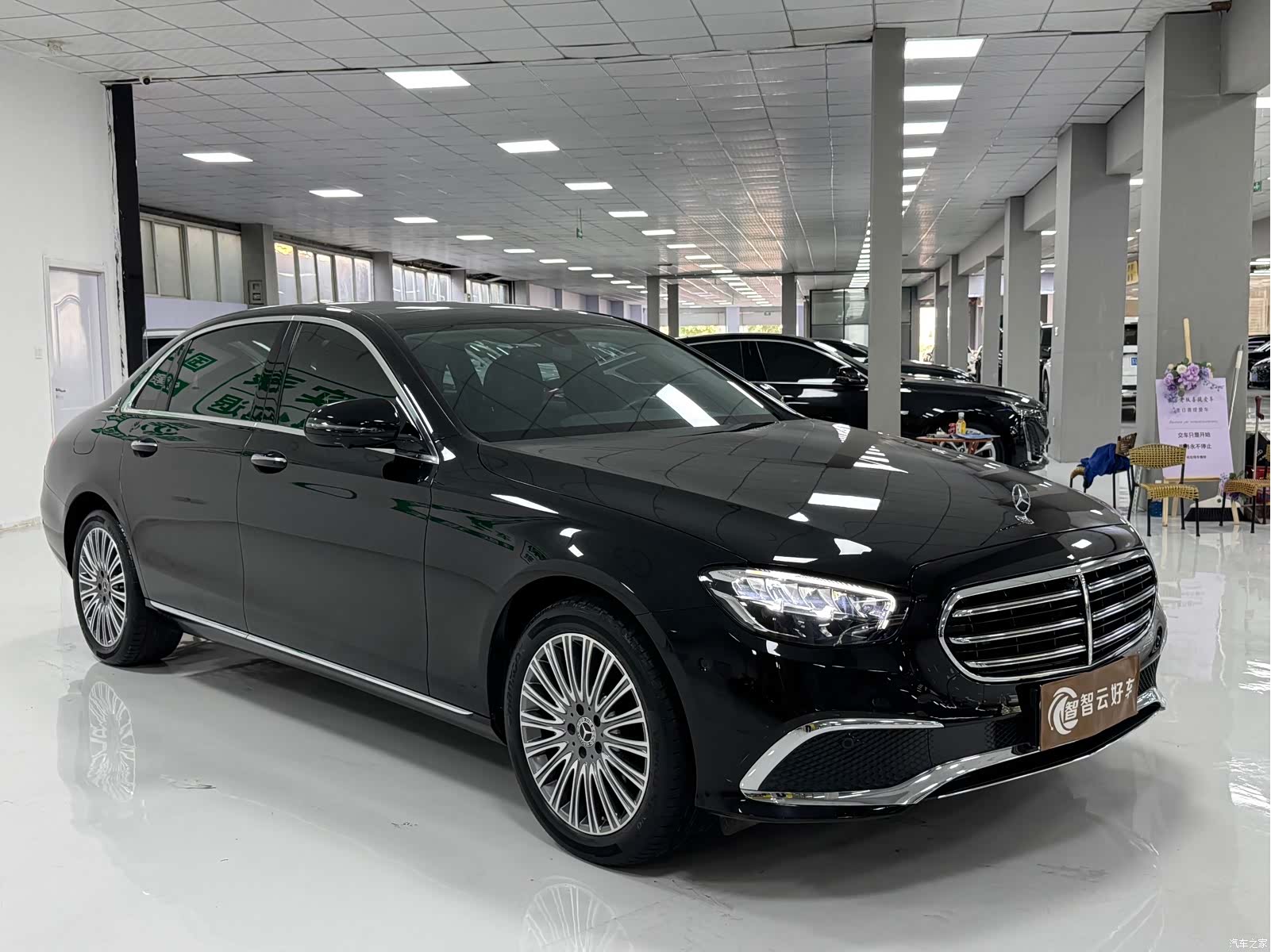 Mercedes-Benz E-Class, 2022 3