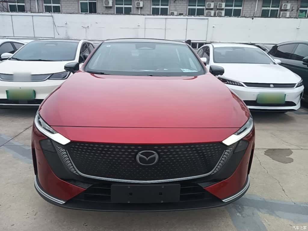 Mazda EZ-6, 2025 3