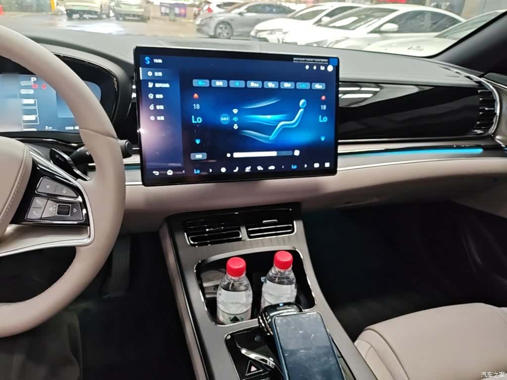 BYD Han, 2025 10