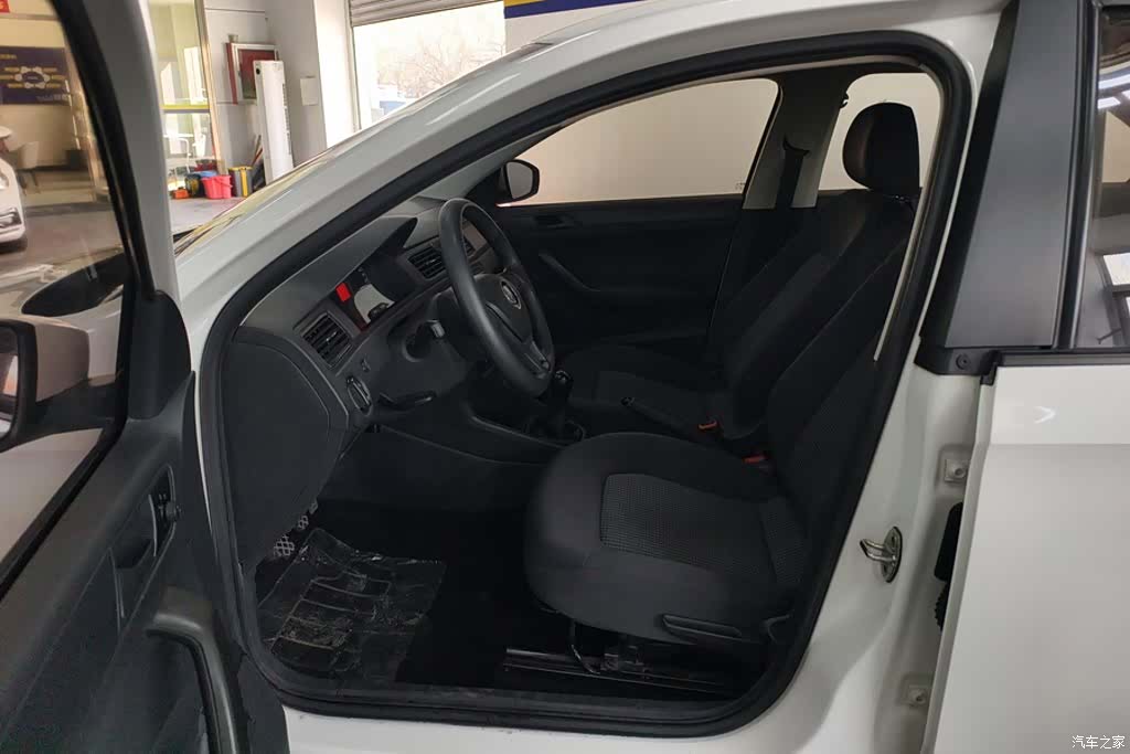 Volkswagen Santana, 2018 9