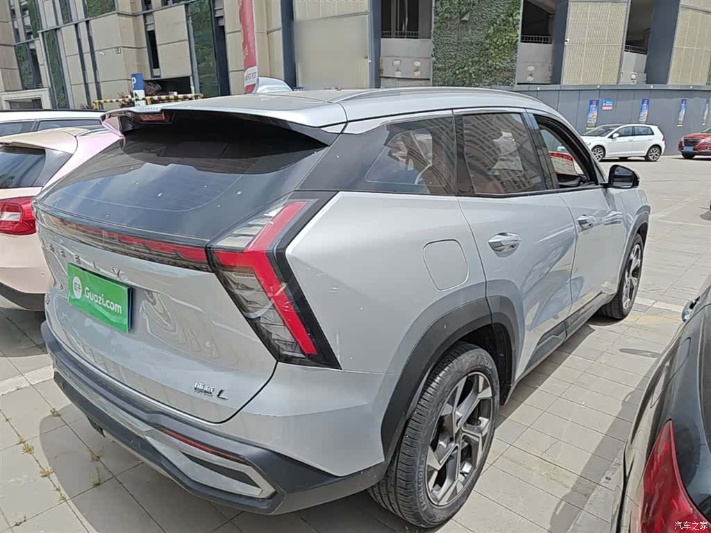 Geely Boyue, 2022 7