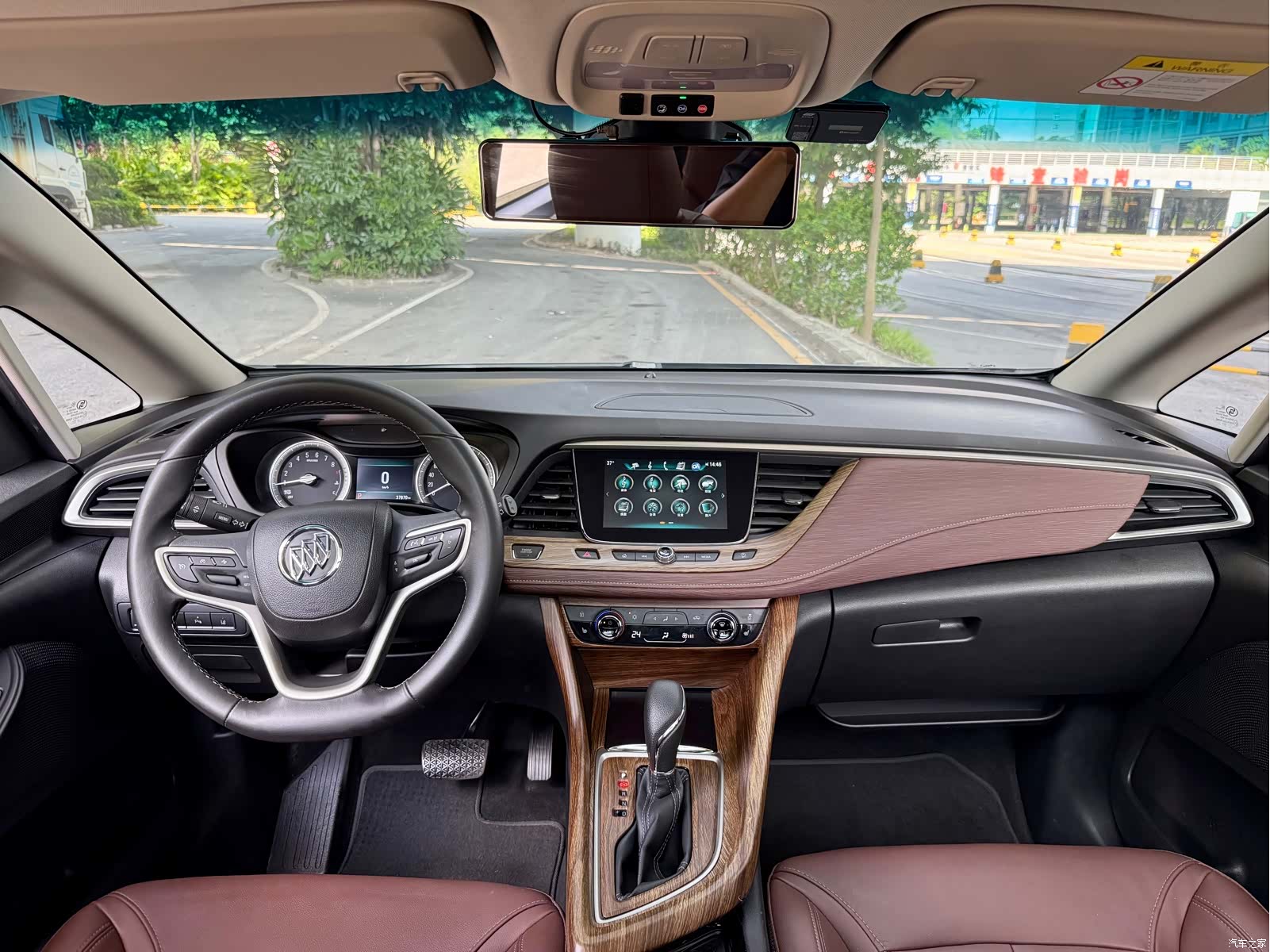 Buick GL6, 2020 15