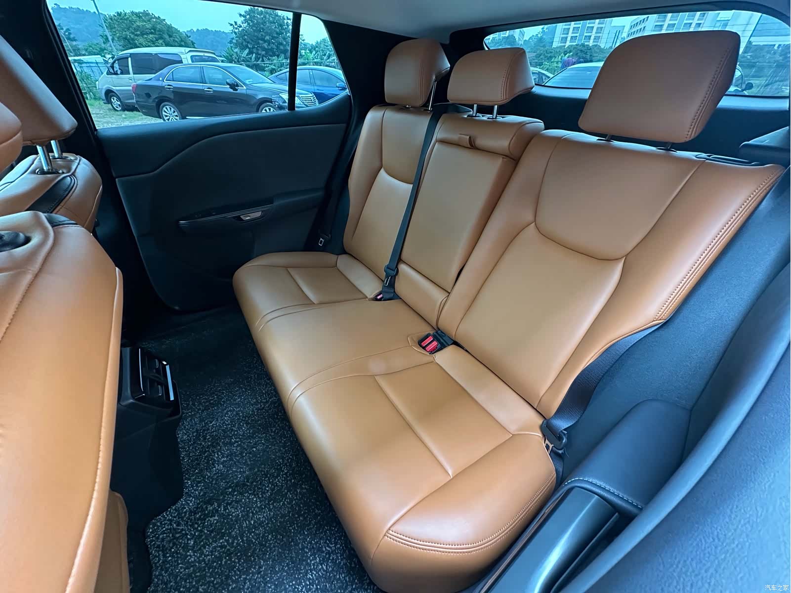 Lexus RZ, 2023 10