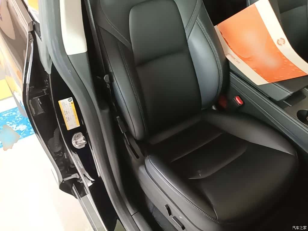 Tesla Model Y, 2022 25