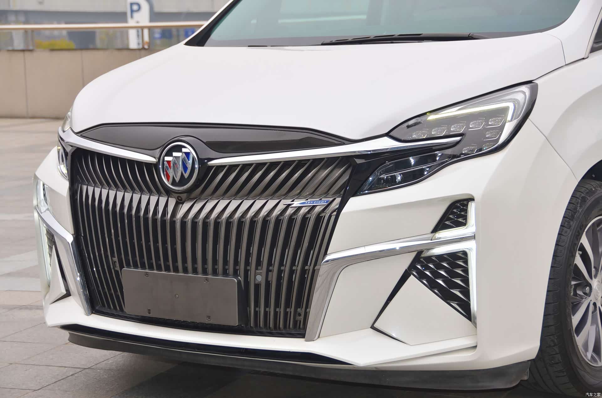Buick GL8, 2022 4