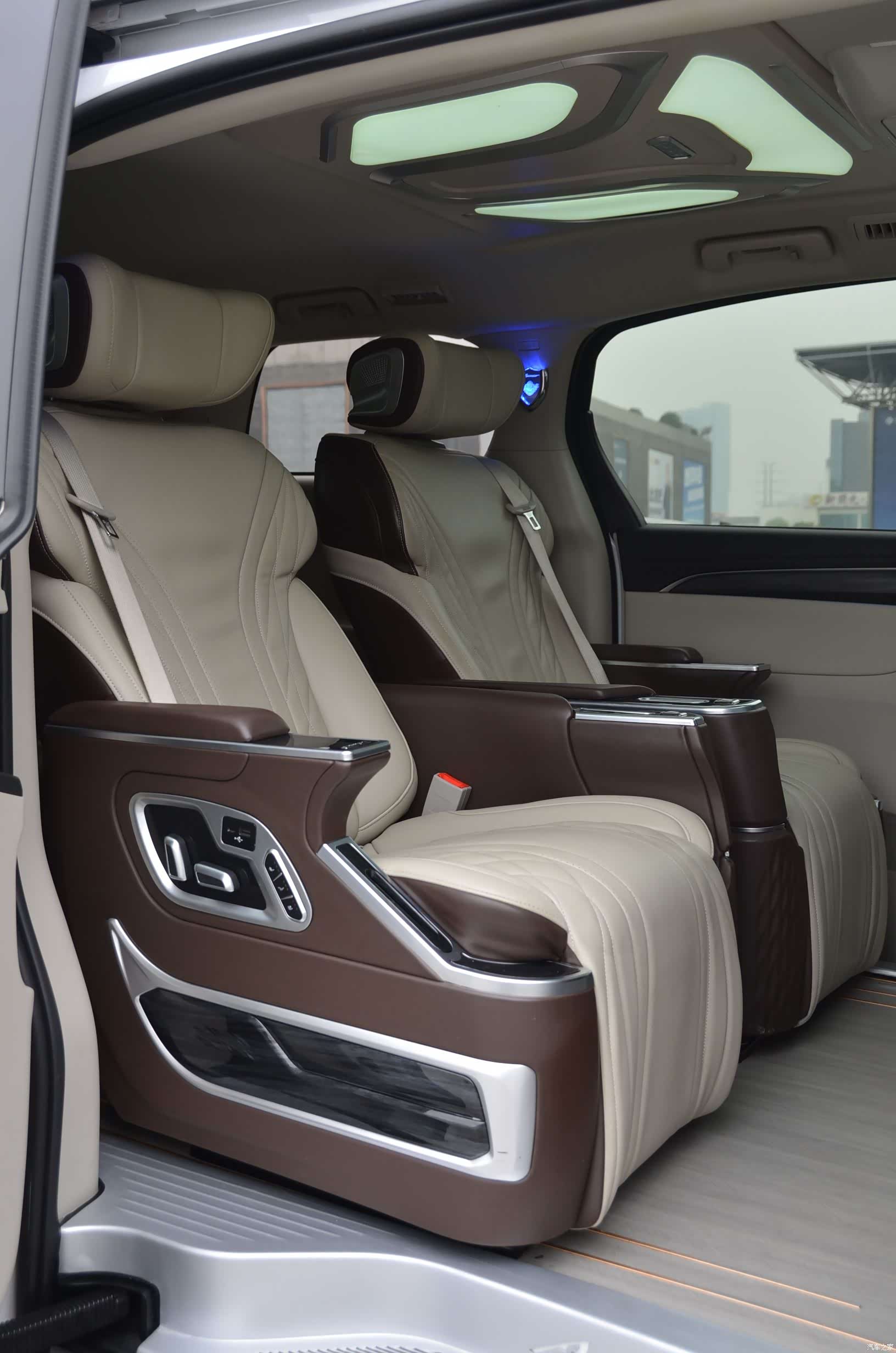 Buick GL8, 2022 11