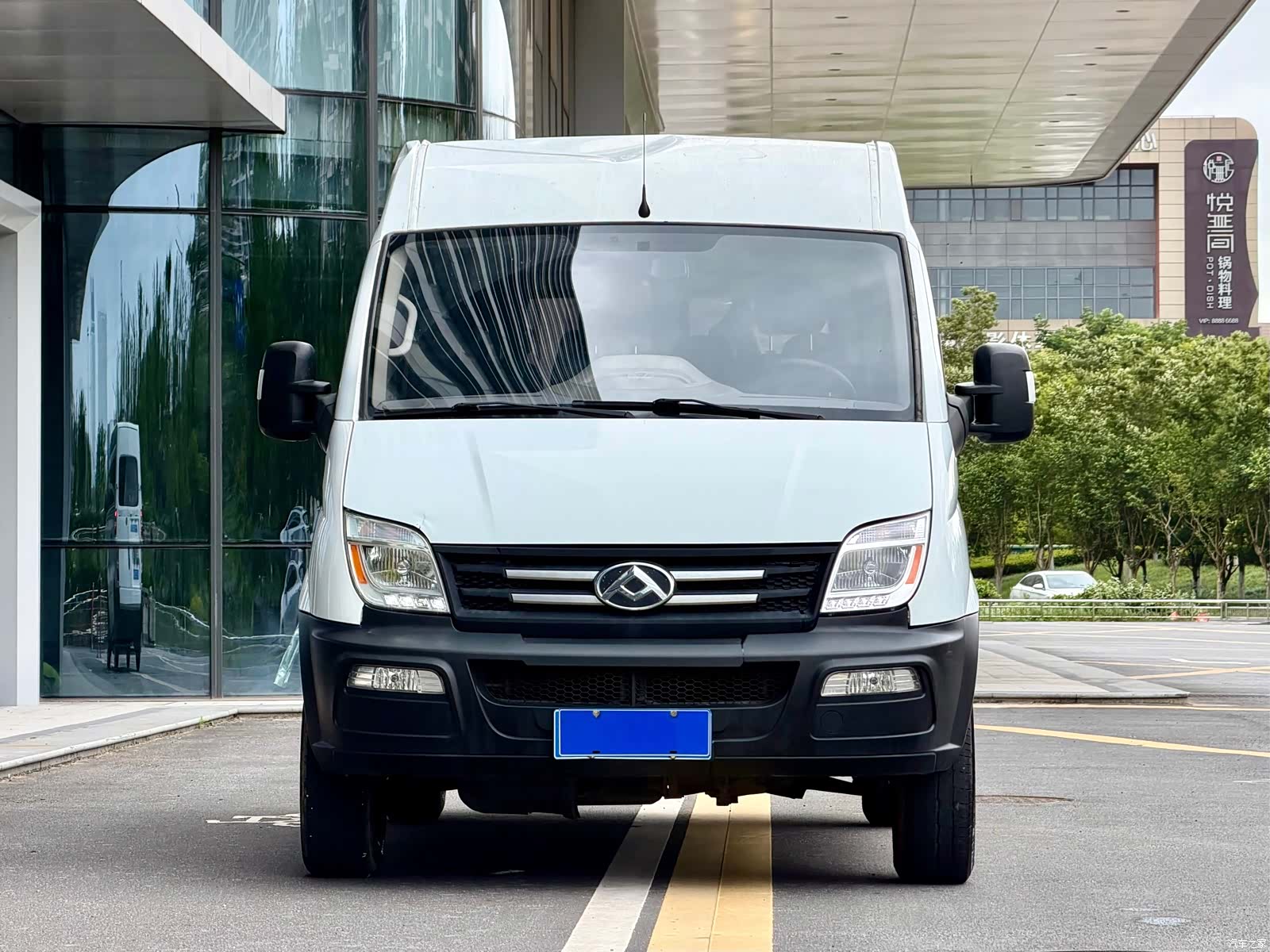 Maxus V80, 2020 2