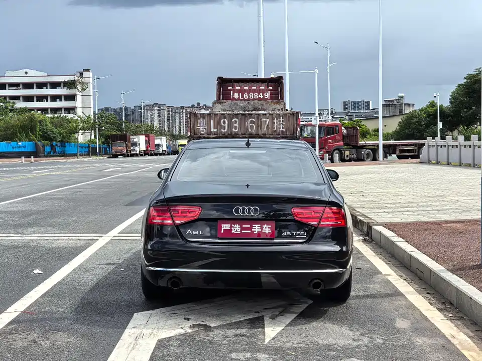 Audi A8