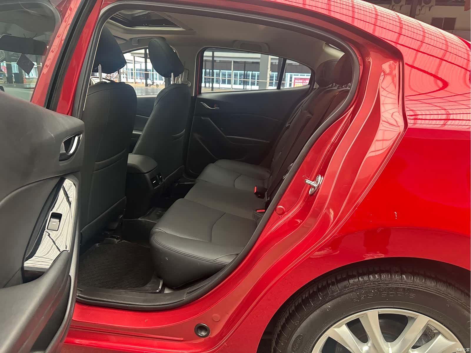 Mazda Mazda3, 2018 9