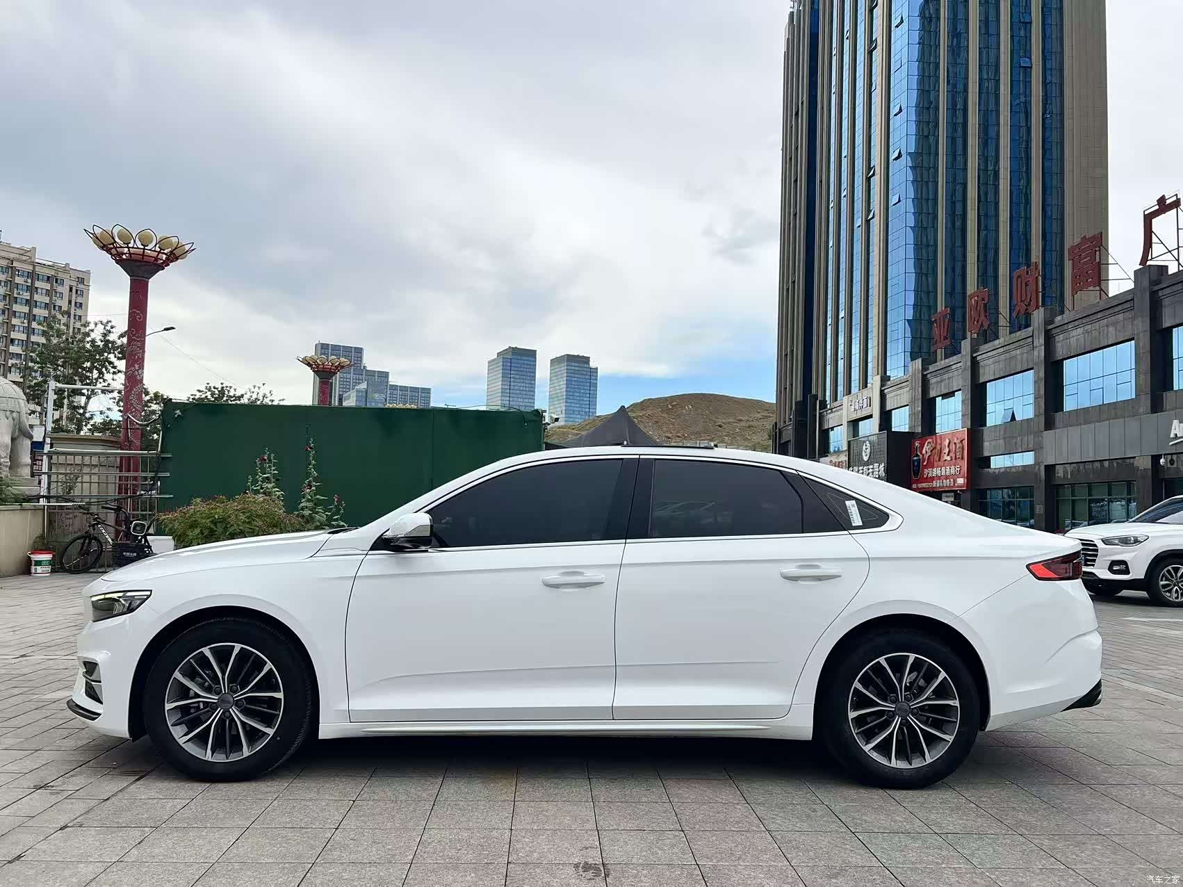 Geely Preface, 2023 16