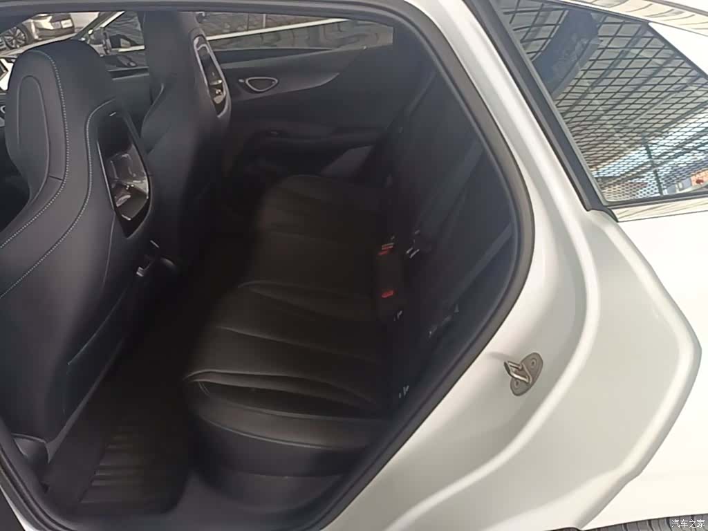 BYD Seal, 2025 17