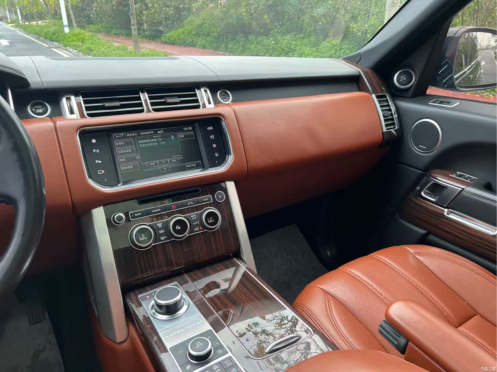 Land Rover Range Rover, 2016 10
