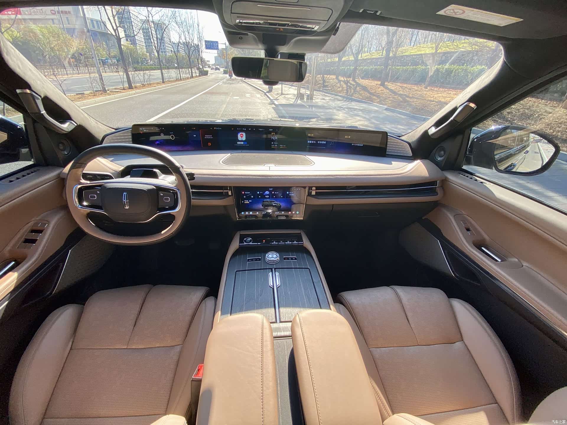 Lincoln Navigator, 2025 20