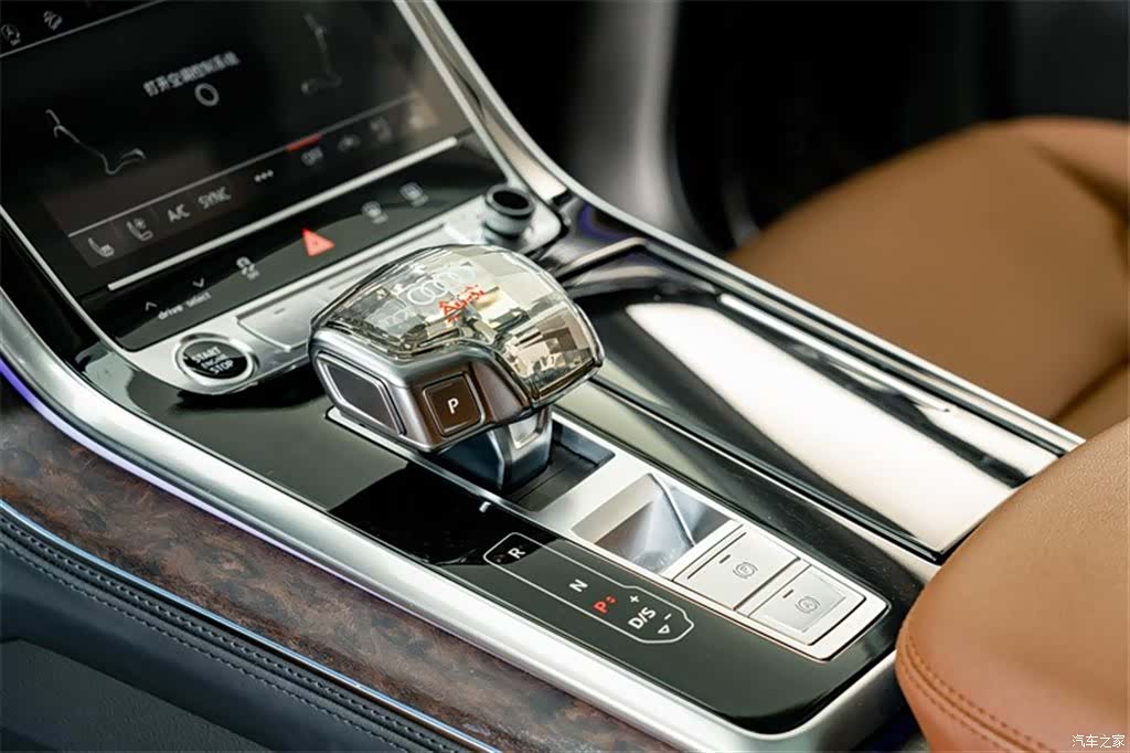 Audi Q7, 2024 12