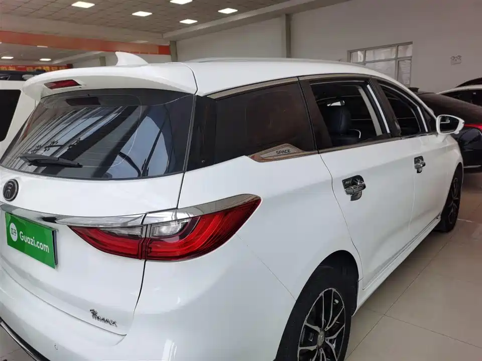 BYD Song MAX