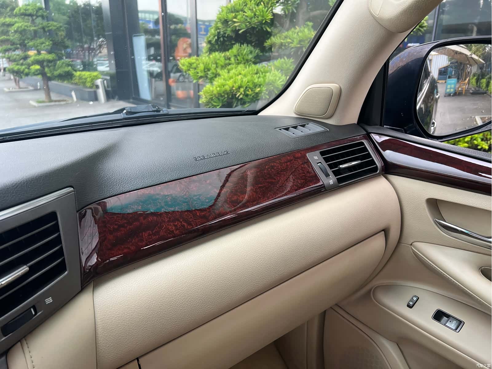 Lexus LX, 2008 8