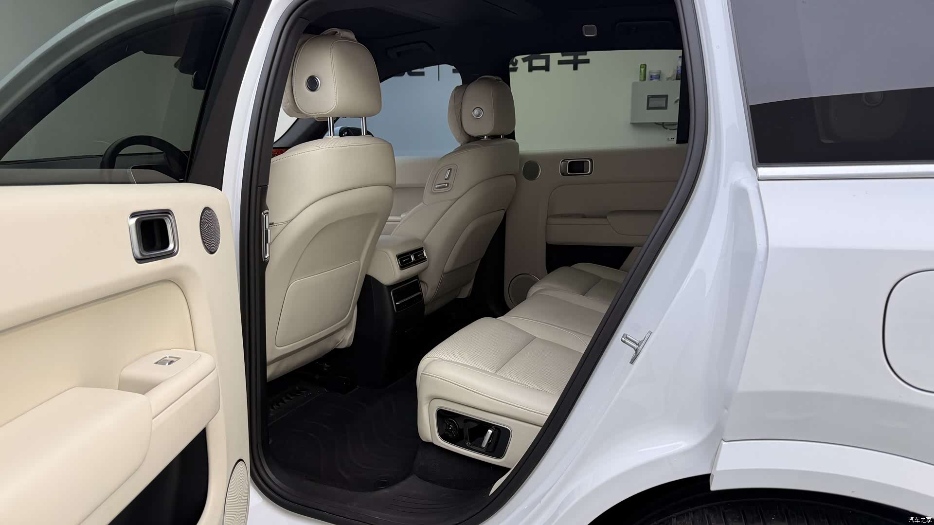 Li Auto L7, 2023 12