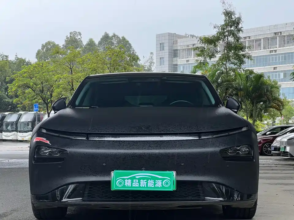 XPENG P7
