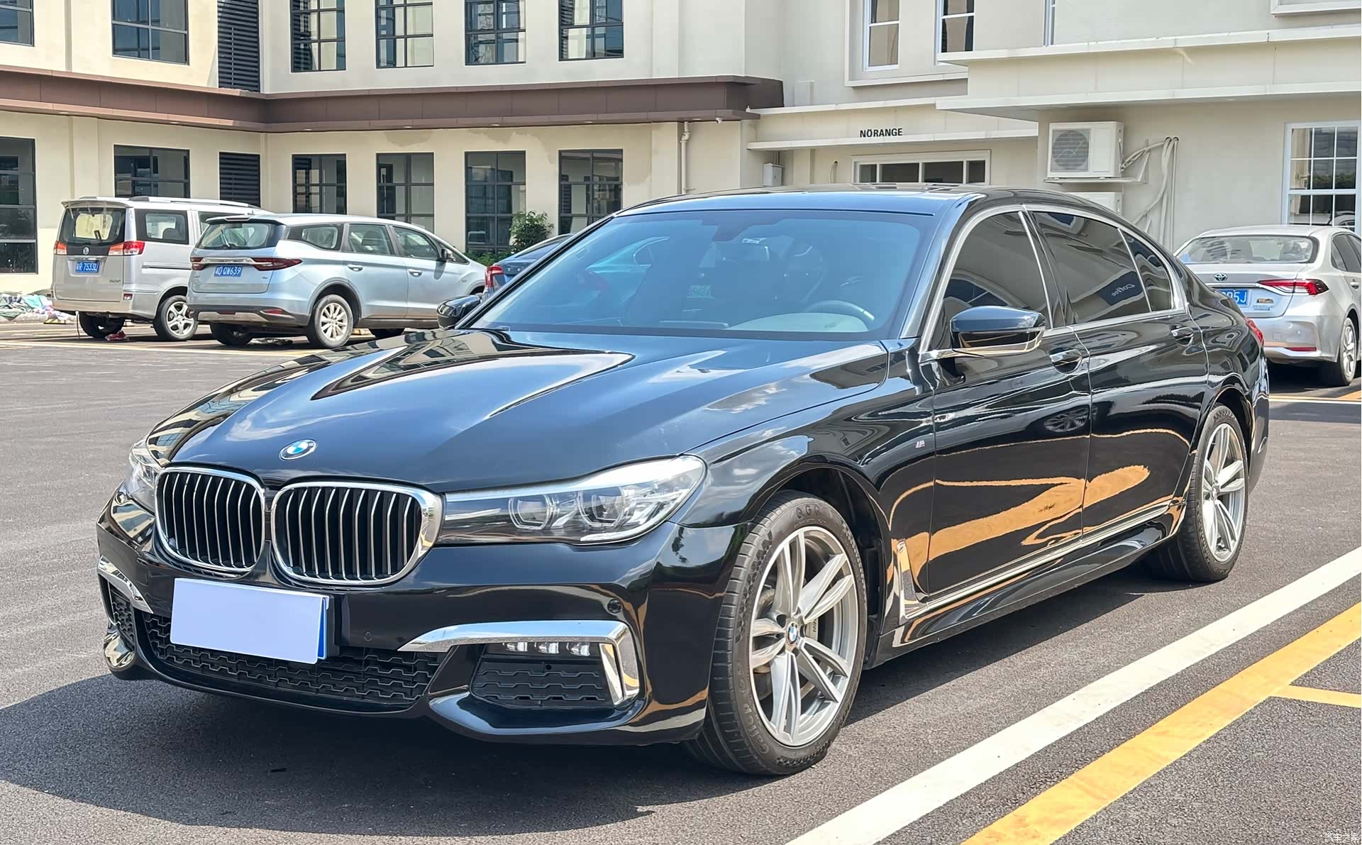 BMW 7 Series, 2018 1