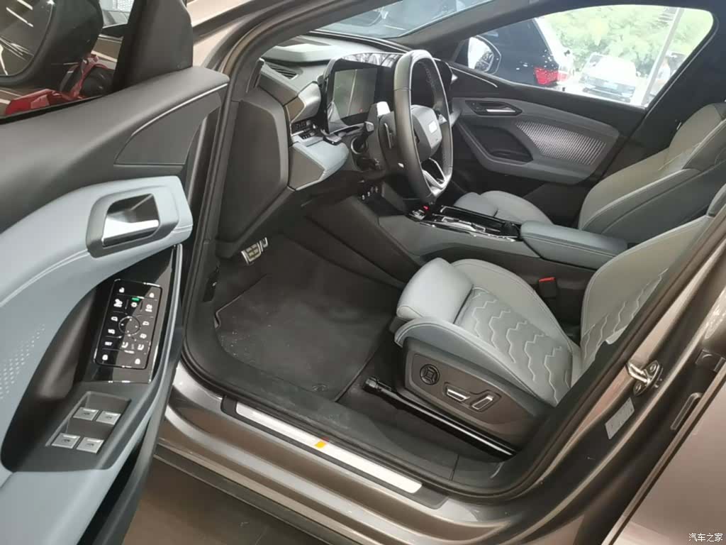 Audi e-tron, 2025 16