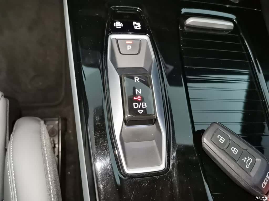 Audi e-tron, 2025 14