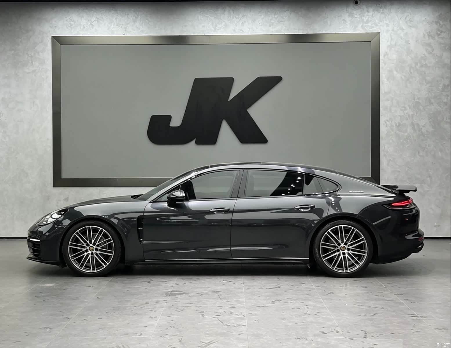 Porsche Panamera, 2022 3