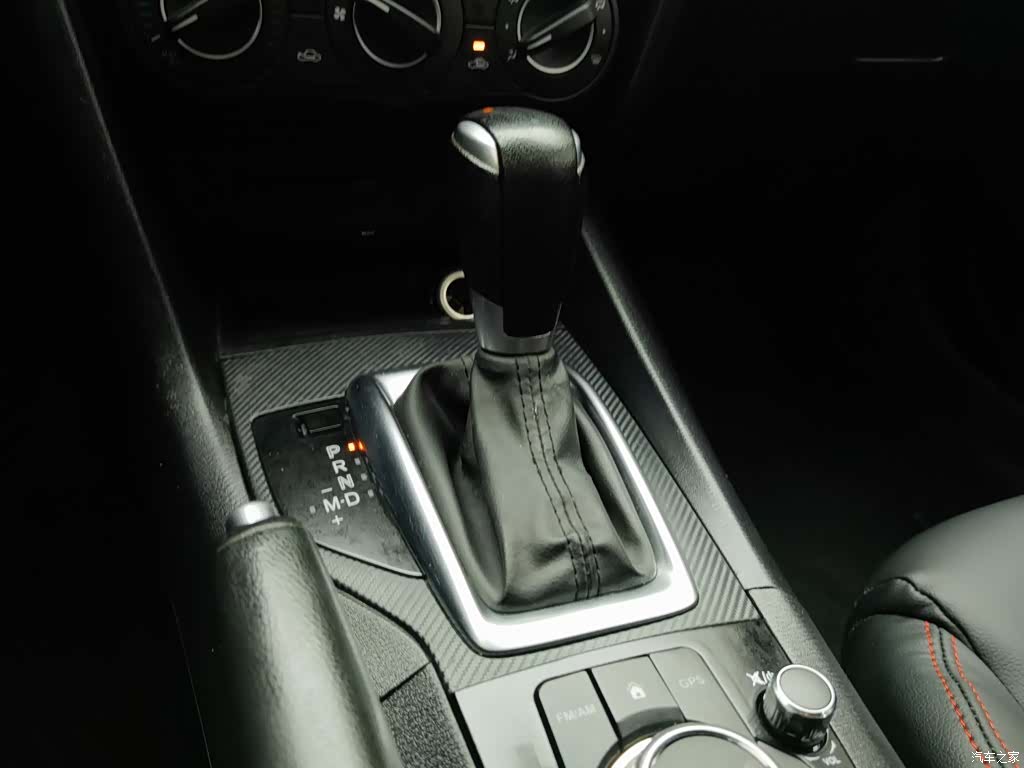 Mazda Mazda3, 2016 13