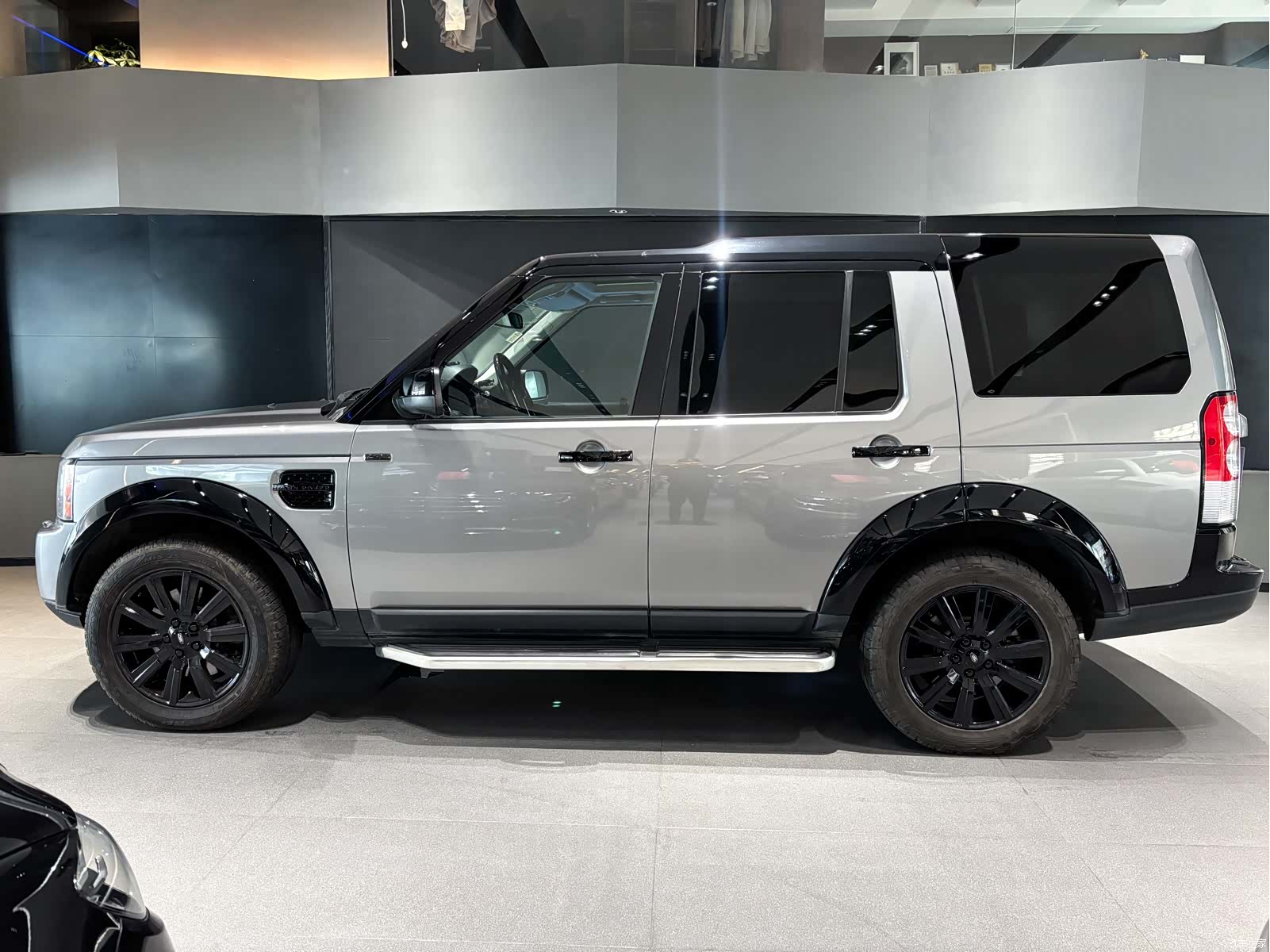 Land Rover Discovery, 2013 3