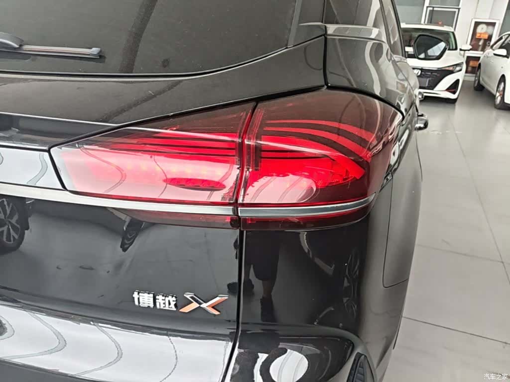 Geely Boyue, 2022 8