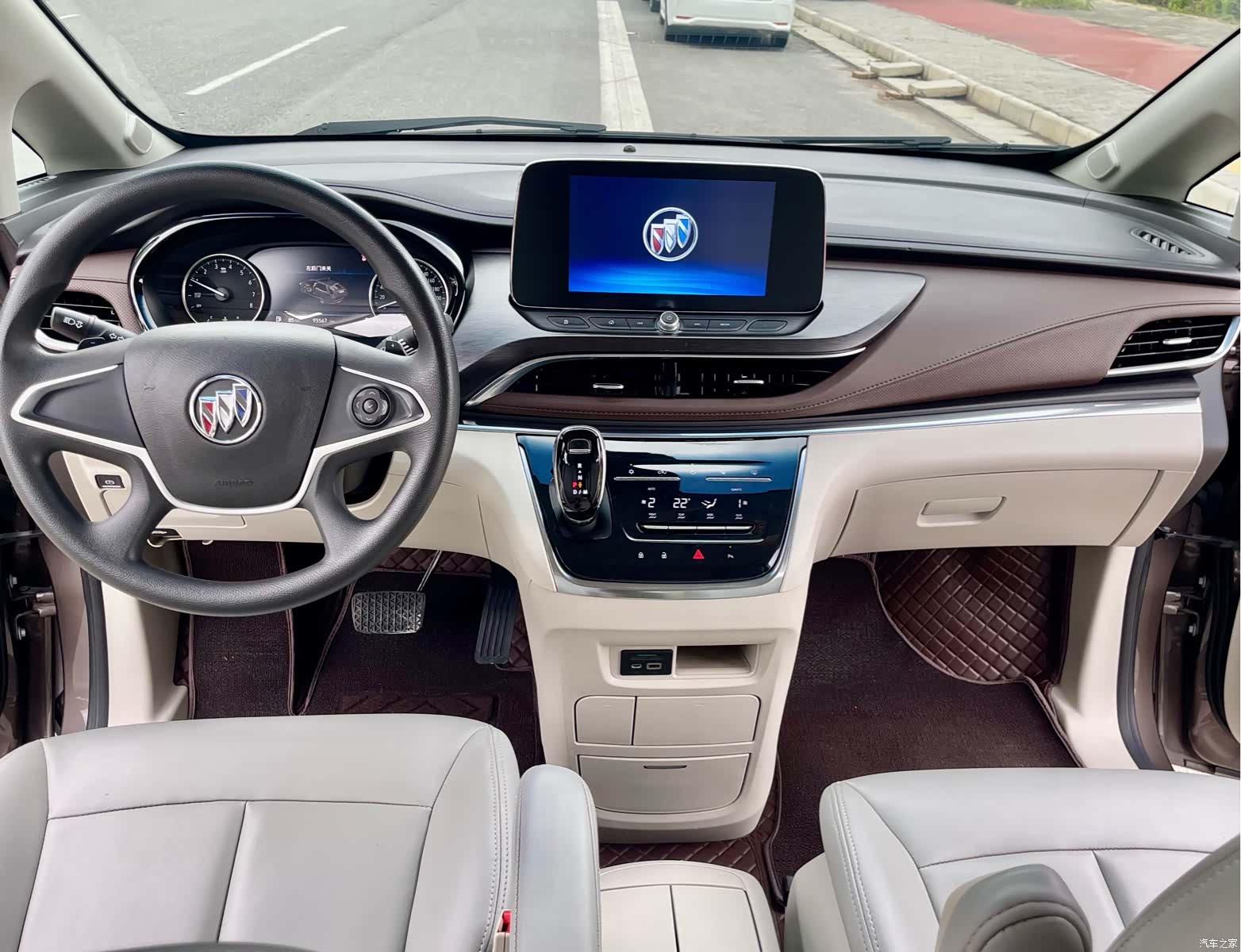 Buick GL8, 2022 12