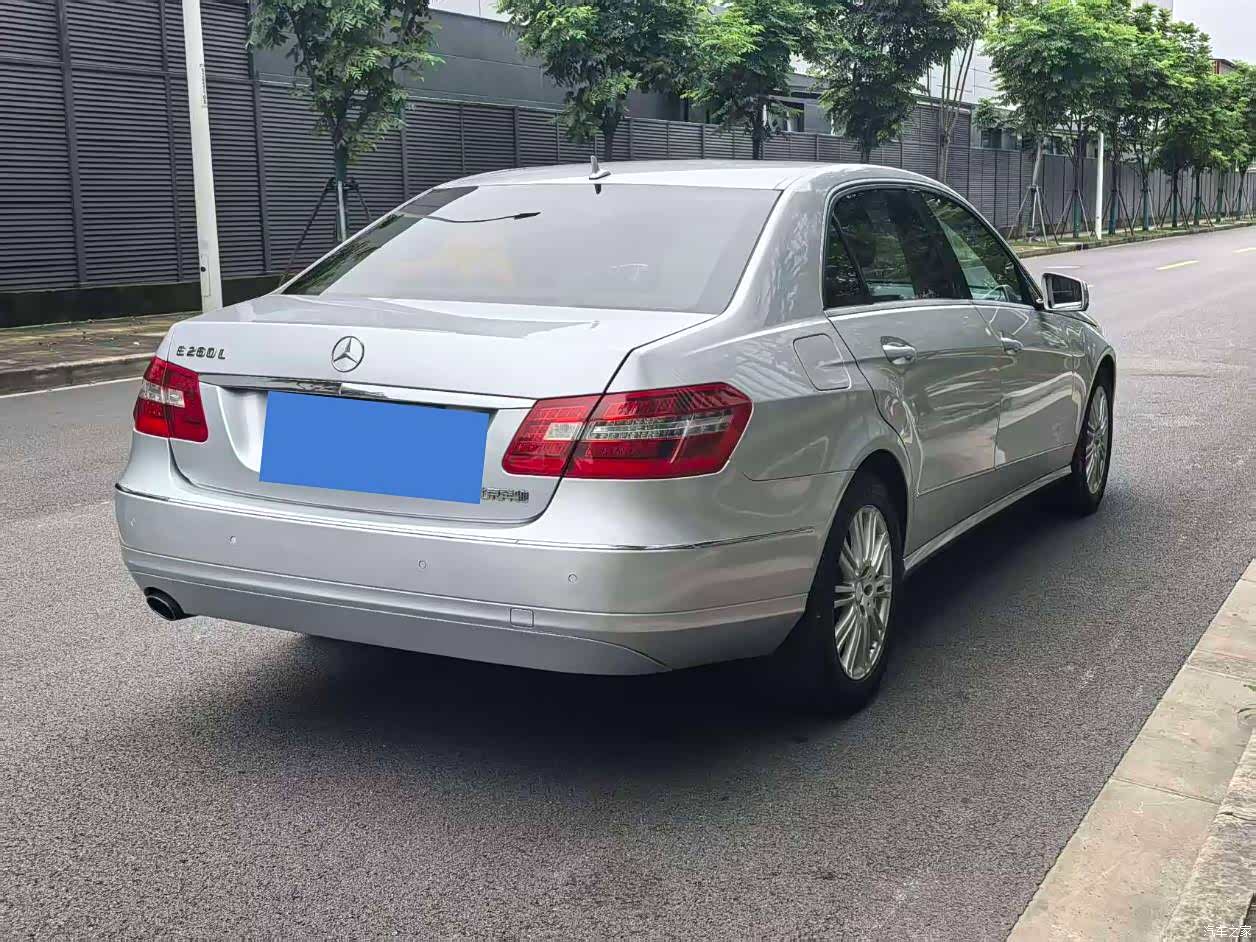 Mercedes-Benz E-Class, 2013 16