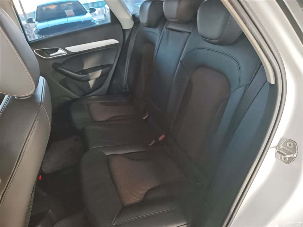 Audi Q3, 2018 12