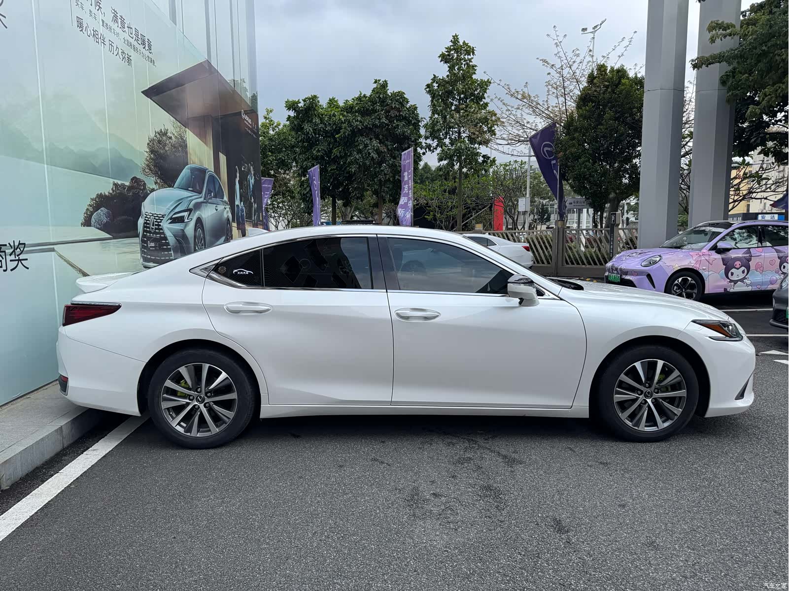 Lexus ES, 2019 13