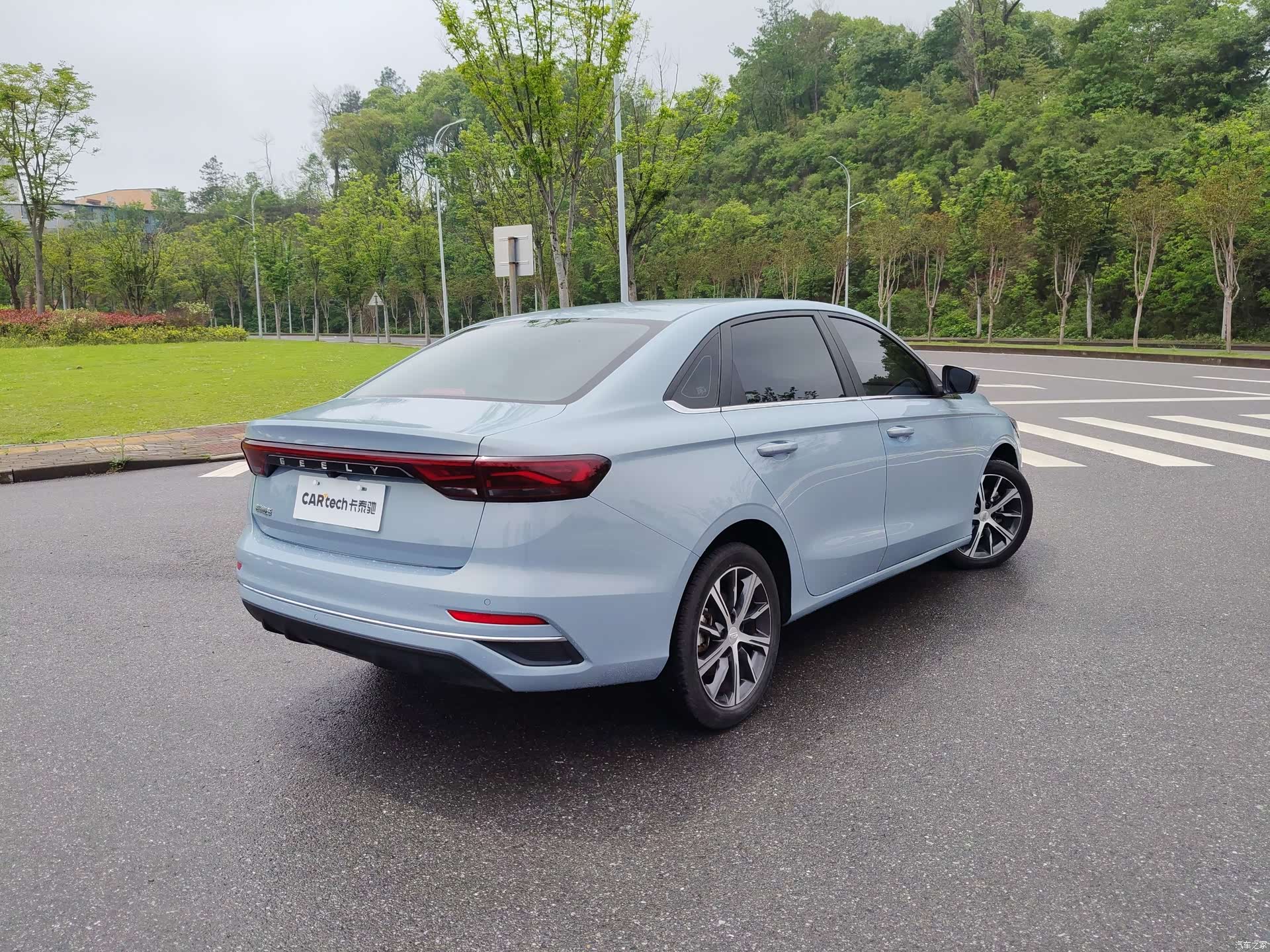 Geely Emgrand, 2023 6