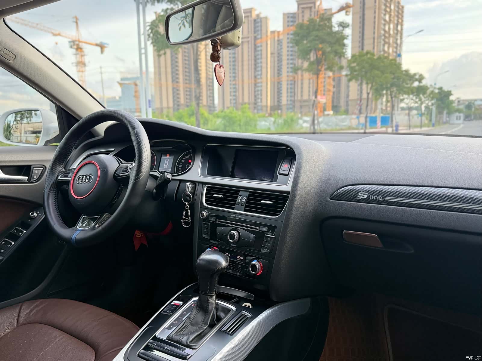 Audi A4L, 2015 14