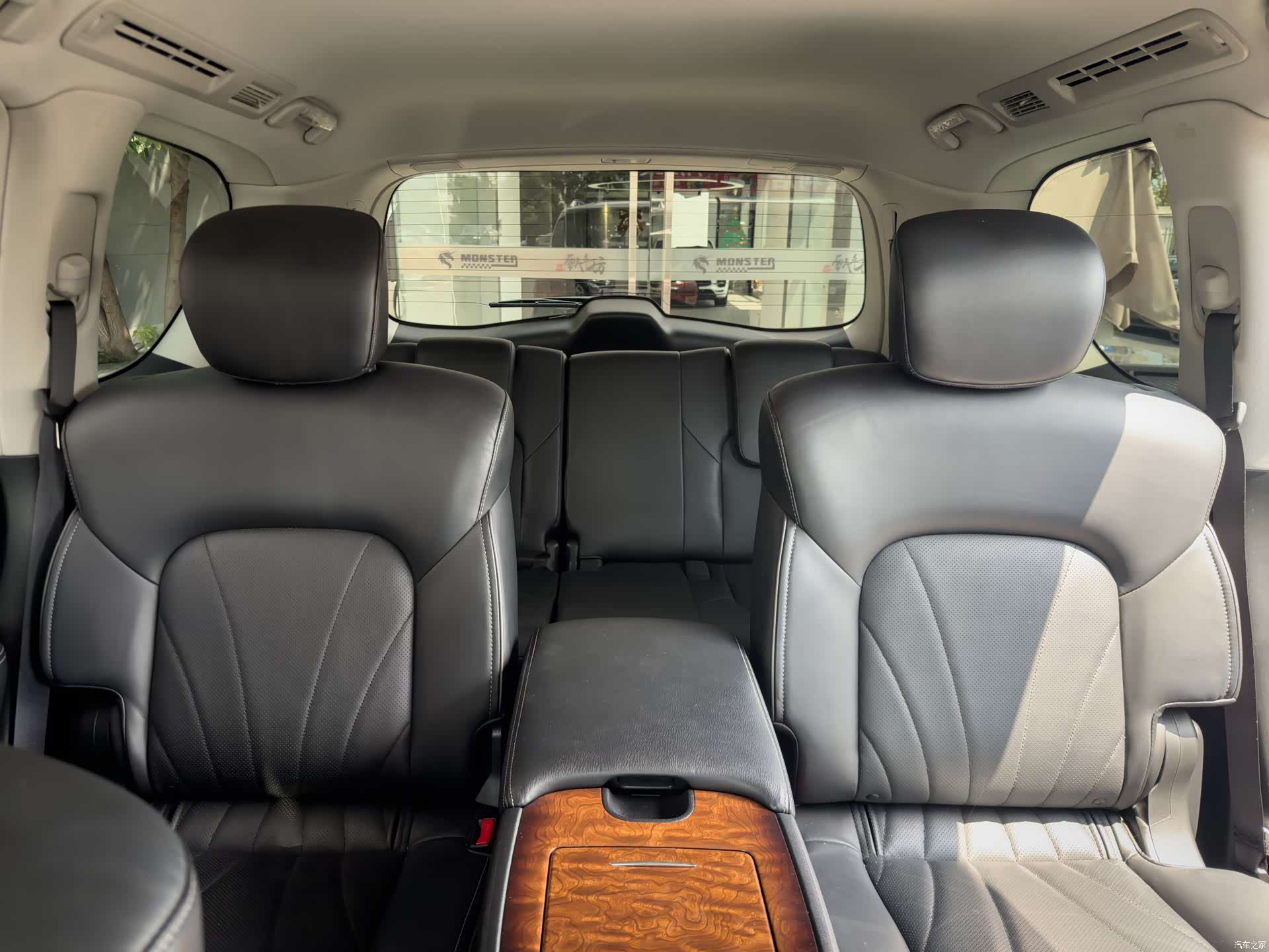 Infiniti QX80, 2017 13