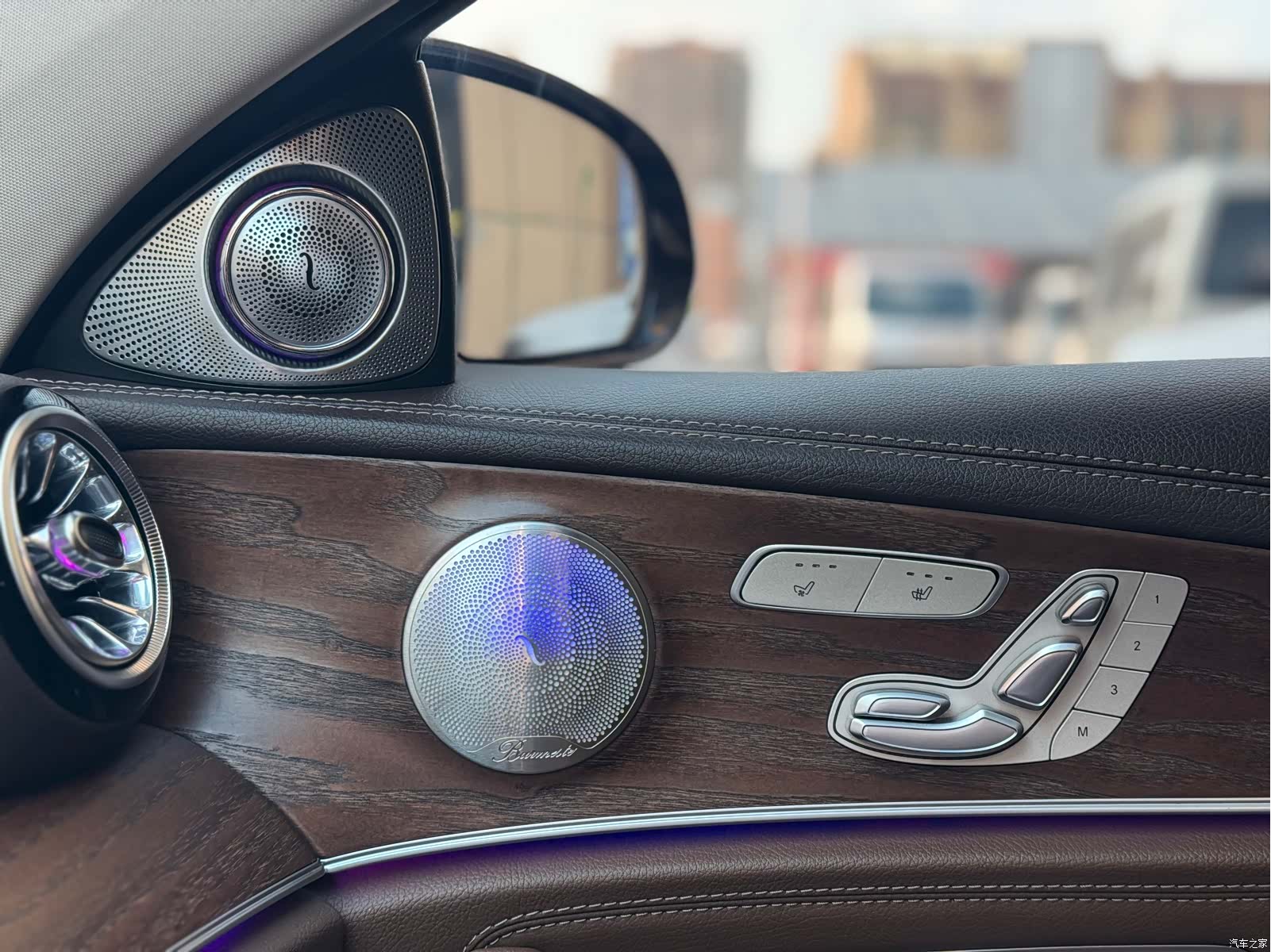 Mercedes-Benz E-Class, 2023 14