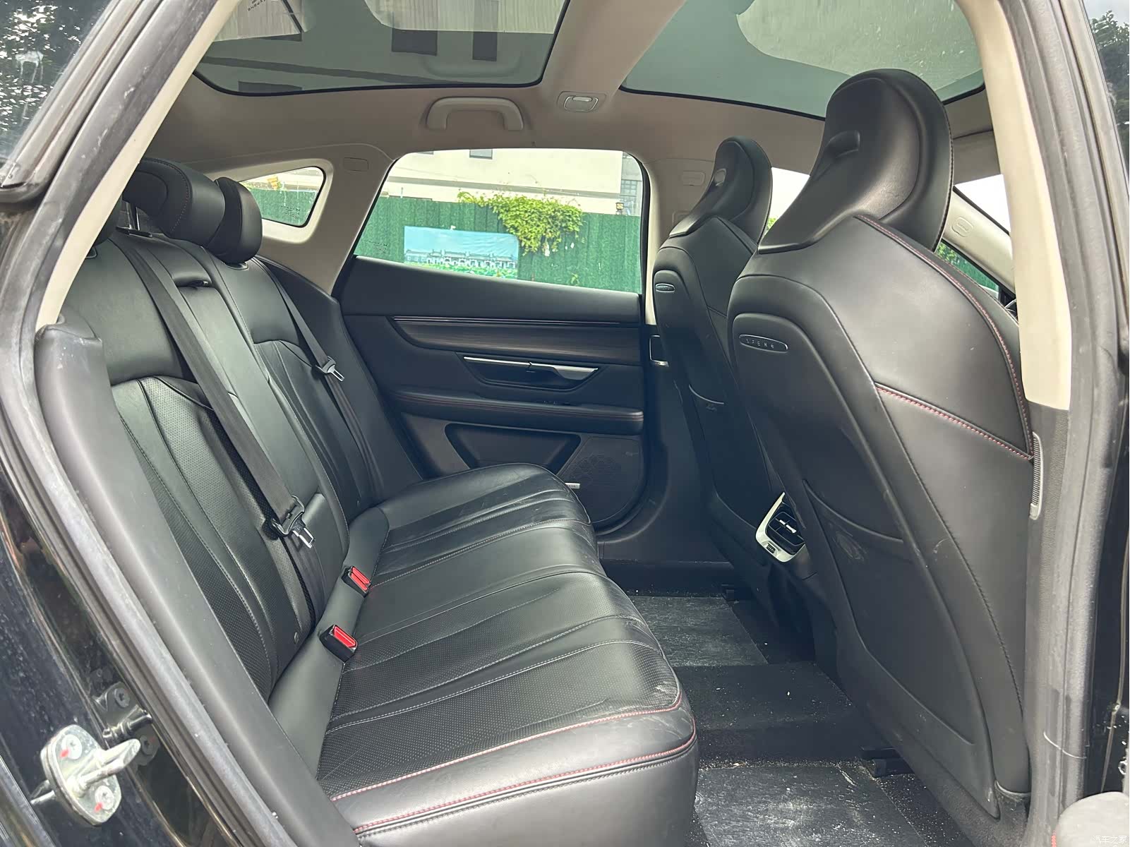 Xpeng P7, 2022 12