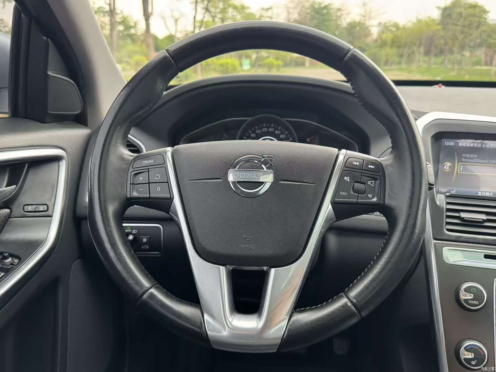 Volvo XC60, 2014 15