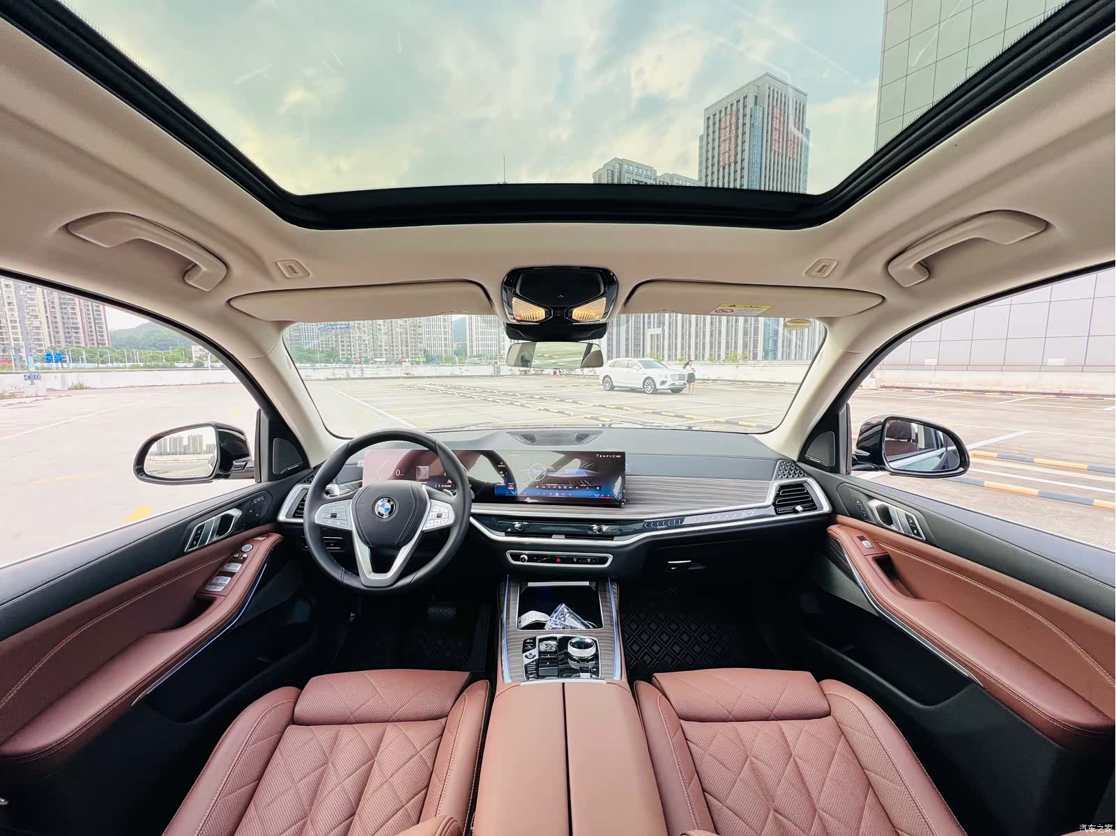 BMW X7, 2024 8