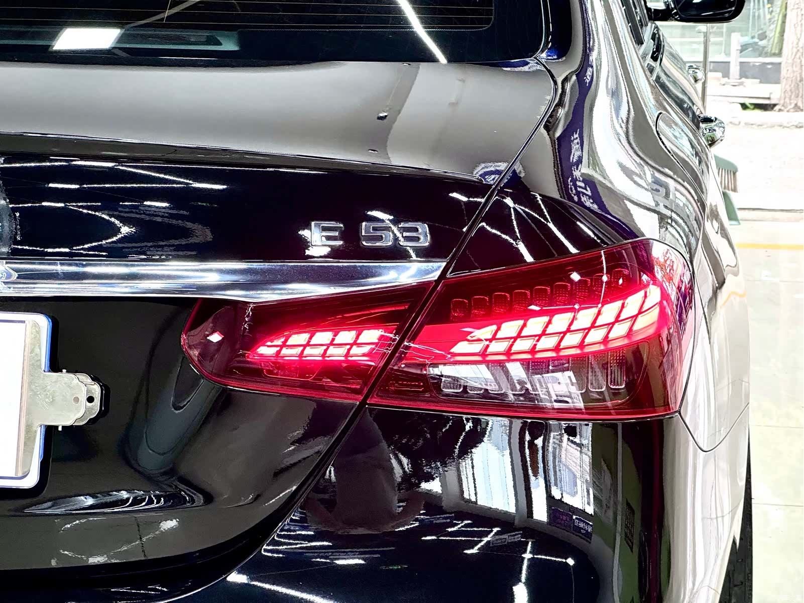 Mercedes-Benz E-Class, 2023 11