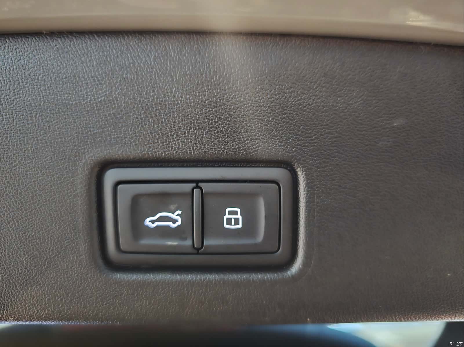 Audi Q4 e-tron, 2024 10